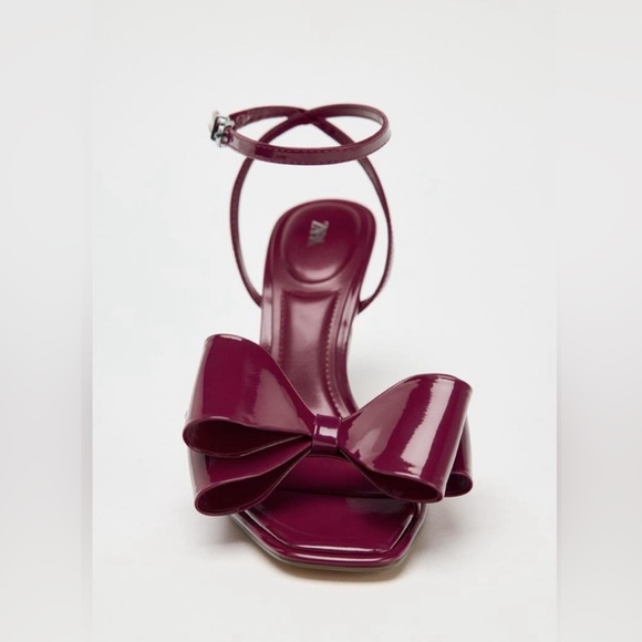 Zara Burgundy Patent Effect Bow Sandals Size 8 NWT - Picture 1 of 5
